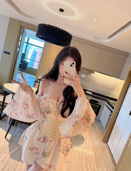 脸红dearie 羞涩系甜妹cos合集